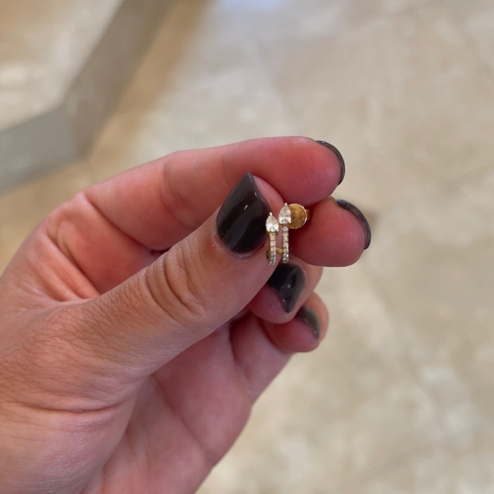 Only worn 2 times- real diamonds huggie earring